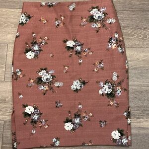 LOFT Floral Pencil Skirt - Pink and White With Side Slits NWT sz 2